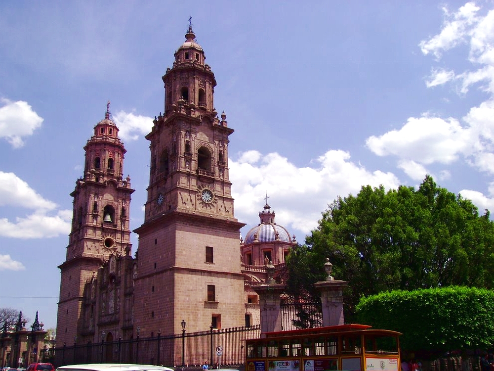 07 Catedral de Morelia 01